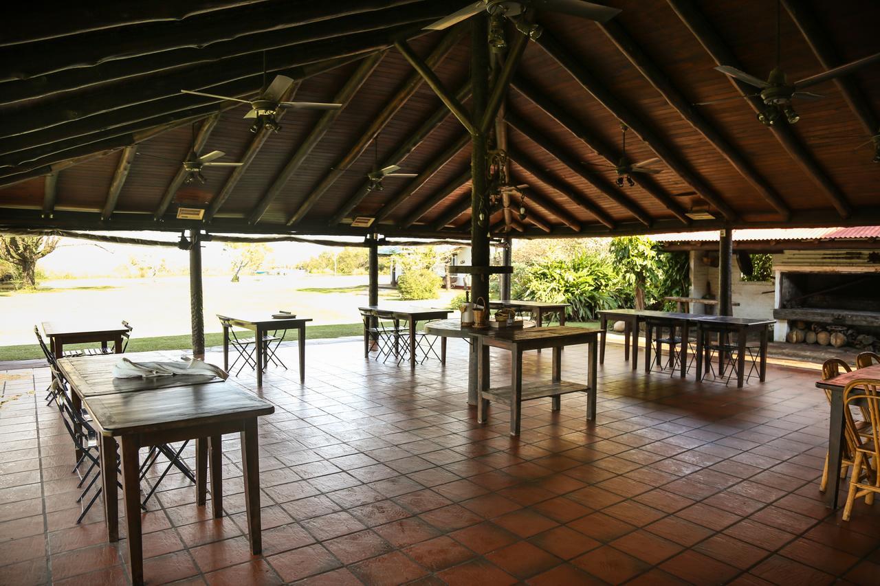 Aguapé Lodge Colonia Carlos Pellegrini  Esterno foto